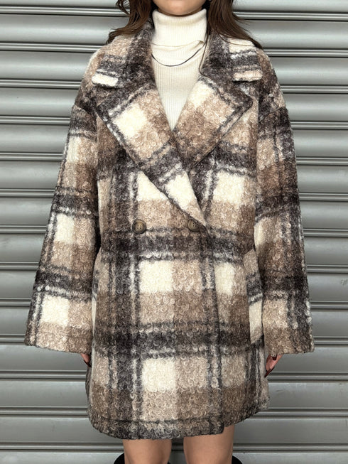 チェック柄ミドル丈コート